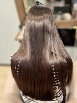 エゼル(Esell) 上品にまとまる、艶×重めのロング美髪