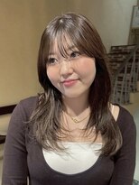 CHERE【シェール】&nbsp;オリーブベージュ レイヤーカット