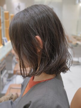 ピークアブー 原宿ハラカド(PEEK-A-BOO) ボブパーマ伸ばしかけ伸ばし中肩はねる長さ扱いやすく