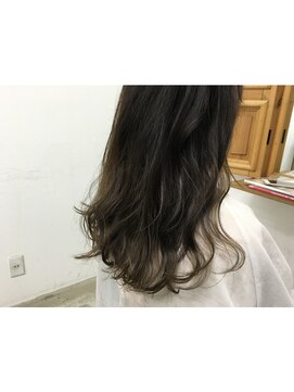 キー(kii) スモーキーグレーグラデーション