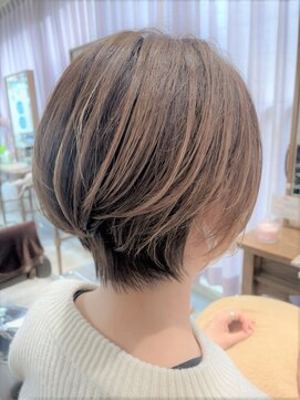 カノン(canon) 【canon 下北沢】　ハンサムショートボブ