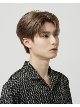 オーシャントーキョーオーバー 渋谷(OCEAN TOKYO OVER) 韓国風センターパート韓流マッシュ刈り上げ