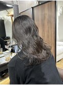 斜めバンググレージュカラーシルキーベージュ　マッシュパーマ