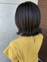 イロハ(iroh)&nbsp;イルミナカラー/切りっぱなしボブ/頭浸浴