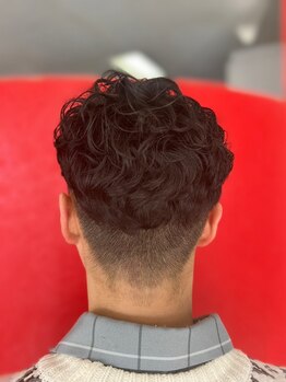 カットハウス しばの写真/幅広い世代からの支持が高い！ONもOFFもキマるスタイルに☆セットがしやすく、簡単にかっこよく！