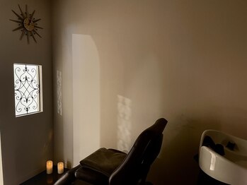 ヘアメイク カン プラスエフ(HAIR MAKE KANN+f)の写真/お客様に極上の癒し空間をお届け◇至福のヘッドスパや、月に1度のご褒美トリートメントも“KANN+f””で！