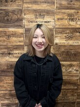 カラーサロンビスカリア 相模原エリア 淵野辺駅店(Color salon Biscaria) 若山 結愛