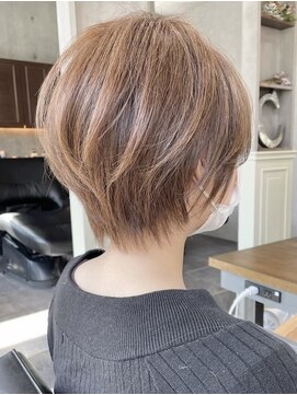 ザ シー 海老名(The C) 20代30代40代ナチュラル大人可愛いレイヤースタイル