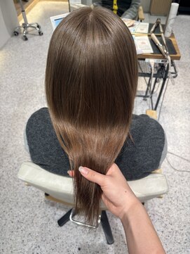 ゼストララ(ZEST Lara) オリーブベージュ