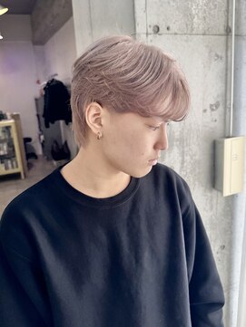 ラニヘアサロン(lani hair salon) ミルクティーベージュ/メンズ/センター分けショート/ブリーチ