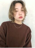 【三ツ井純】ハイトーン ケアブリーチ ベージュ ウルフカット