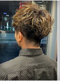 ツイストスパイラルツーブロックショート　理容室/六本木