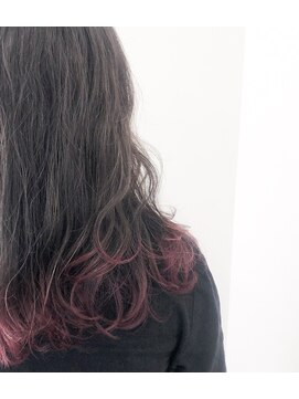 ガーランドウメダ(Garland umeda) 毛先カラー×ピンクパープル