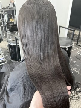 ココ 本八幡(KOKO) #黒髪#小顔#クラゲヘアー#オリーブグレー#ココアベージュ#美髪