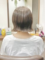 アルバ ヘアリゾート(ALBA)&nbsp;【ALBAさわ】グレージュカラーぱつっとボブ