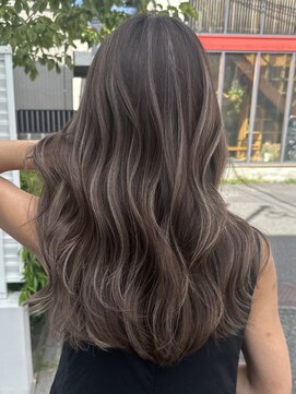 ヨロ 小岩(YOLO) ハイライトショートヘアダブルカラーイルミナカラーオージュア