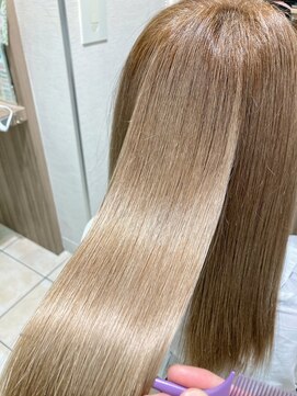 アッシュ 菊名店(Ash) ☆ツヤツヤストレート☆