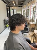 波巻きウルフパーマ　メンズパーマ　ツイストパーマ　眉毛サロン