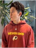 黒髪ショート ナチュラルパーマ ツーブロック アップバング