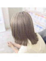 ファミーユプラス(famiiyu+) ブリーチ有り・ ベージュカラー