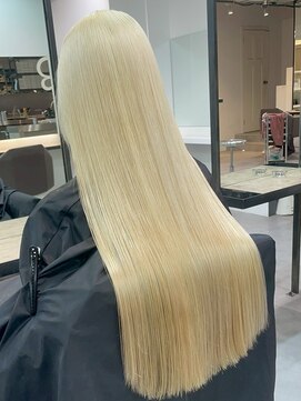 ベレーザ 渋谷(BELEZA) 17905髪質改善ミルクティーブロンドレイヤーシャンパンベージュ