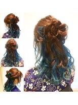 ディーリンク 南橋本店(HAIR MAKE DLINK) ツートーンを生かしたお花ハーフアップ