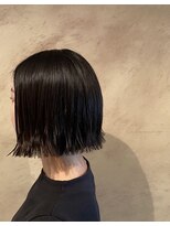 ココンフワット(coconfwat) 小顔みえ切りっぱなしボブ