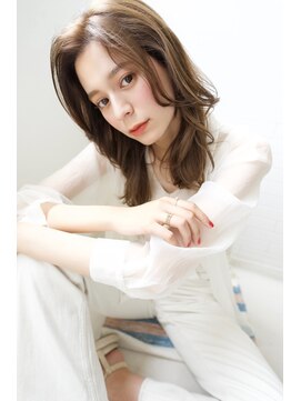 クラン(clan) かきあげヘアーシルバーカラー韓国風センターフェードカット