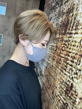 ハク(haku) デザインショート×ブリーチデザイン