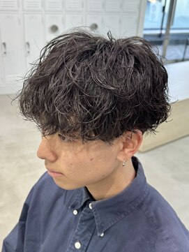 レタッチ バイ フィフス 天神大名(RETOUCH by fifth) シャドウパーマスパイラルパーマニュアンスパーマメンズカット