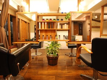 エープラス(A+)の写真/【高坂駅徒歩2分】周りを気にせず、ゆったりと過ごせる◎居心地の良いこだわりの空間でお待ちしてます！