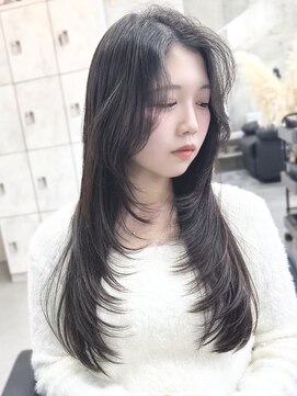 ジィルム(XELM) ハイライトカラーミルクティーベージュレイヤーカット