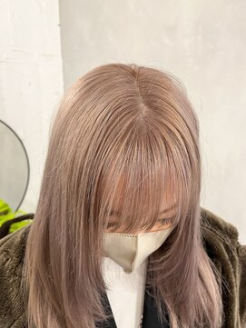 フォト 新宿三丁目(foto) ブリーチホワイトグレージュダブルカラーレイヤー韓国顔周り新宿