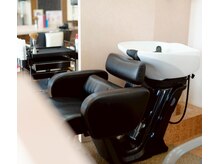 髪ワザ(髪WAZA)の雰囲気（シャンプー台です。）