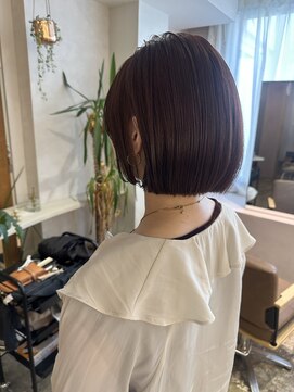 ユッカ 梅田(YUCCA) 【 YUCCA 】大人可愛い20代30代40代 ミディアム/チェリーレッド