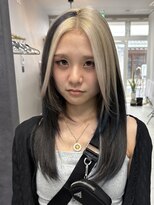 ラルガ 黒崎(Raruga) レイヤーカット×ブリーチで作るホワイトブロックカラー