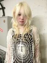 ノラ シブヤ(NORA)&nbsp;★ブロンドレイヤーハッシュカットシャギーレイヤーウルフカット
