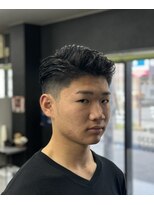 ケースタイル(K-style)&nbsp;ナチュラルツーブロック　フェード　グリース仕上げ