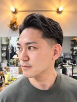 ミスターマウントロックバーバーショップ(MR.MT.ROCK BARBER SHOP) テーパーフェード サイドパート フェード