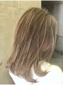 アッシュベージュ
