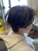 ウル ヘア アンド ライフ(ulu HAIR&LIFE) 極細ハイライトグレイカラー　ハンサムショート