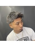 【大人気】シルバーカラー×フェードカット