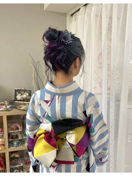 きものサロン すずめ屋 浴衣に可愛いポニーアレンジ