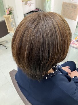 リラ ジュネス(Lilas Jeanesse) 脱白髪染めカラー