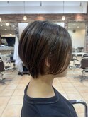 ショートボブ