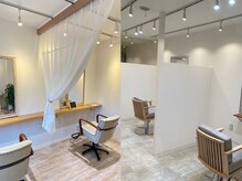 ハッコ(hacco)の雰囲気（美容室が苦手な方も半個室なのでお悩みを打ち明けやすい空間です）