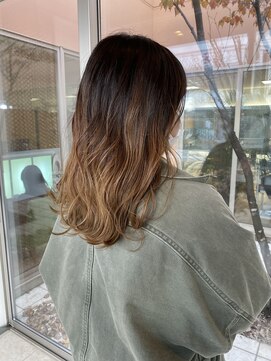 クロエ バイ ラヴィズム 小針店(CLOE by LUVISM) グラデーションカラー