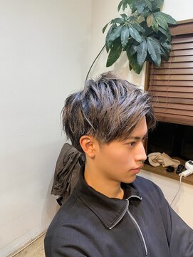 ミオ(mio) アップバング×シルバーグレージュ