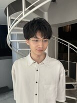 ニュアンスセンターパート　センターパートパーマ　吉田丞