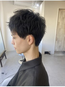 メンズカット バイ ソイクフ(メンズカット by SOY-KUFU) 20代30代40代流行ツーブロックスーツ黒髪メンズニュアンスパーマ